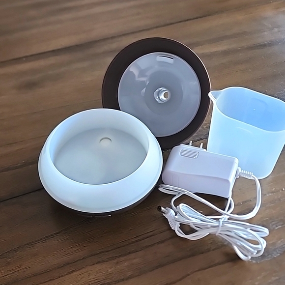 150ml Essential oil diffuser - Picture 3 of 3